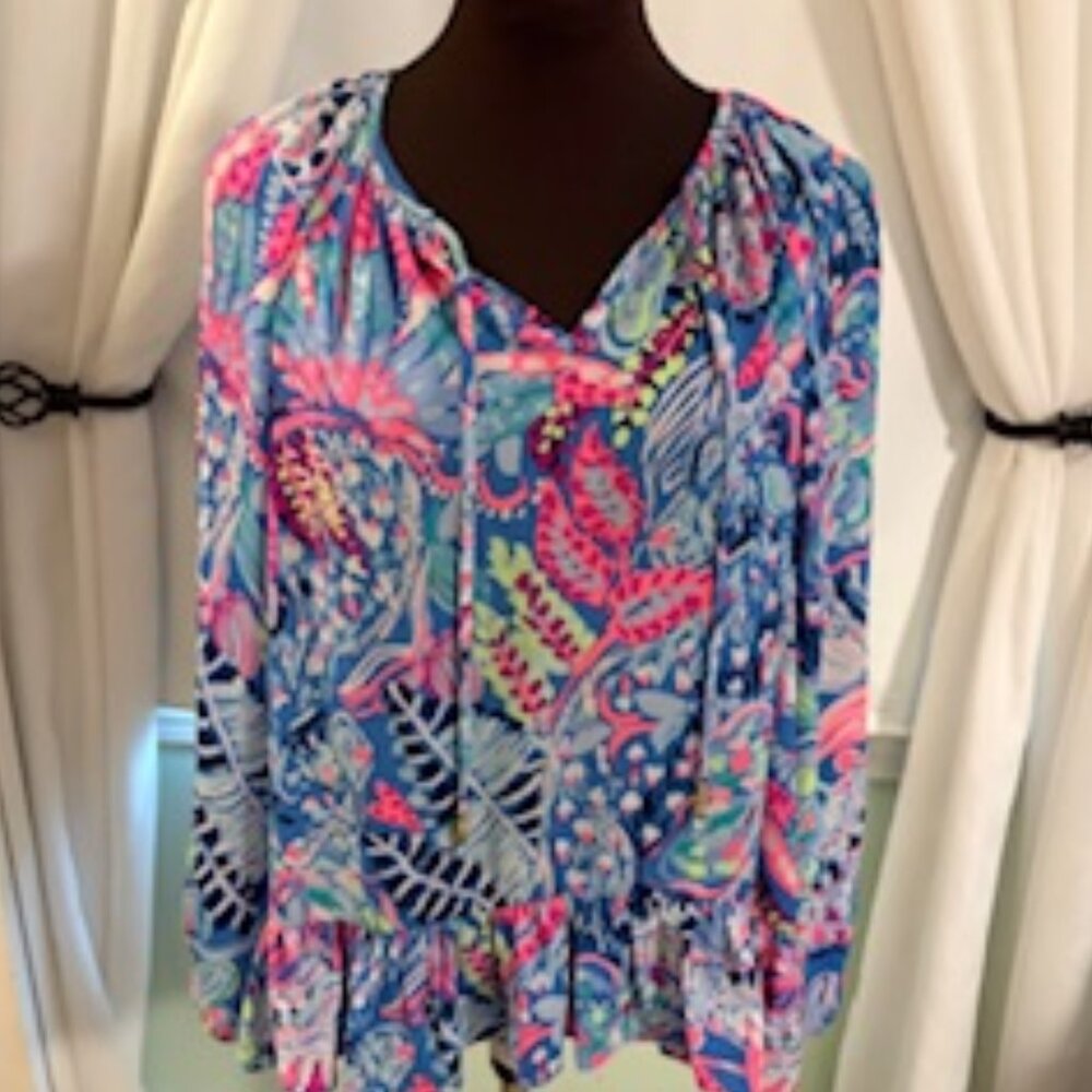 Lily Pulitzer Tensley Top in Fantasy Garden print size M